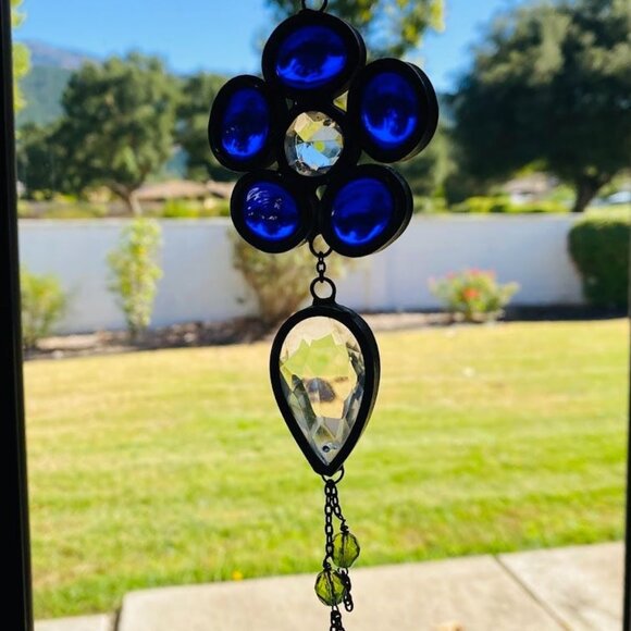 Vintage Stained Glass Flower Floral Suncatcher Cobalt Blue - Picture 1 of 3